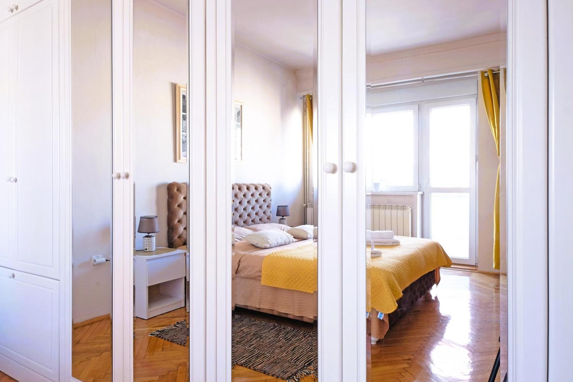 Windows City Apartment Beograd Ngoại thất bức ảnh