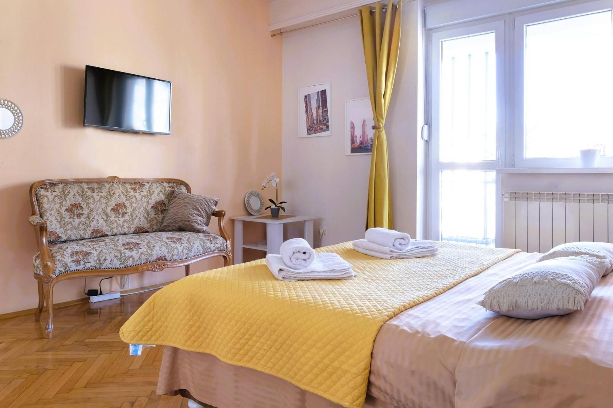 Windows City Apartment Beograd Ngoại thất bức ảnh