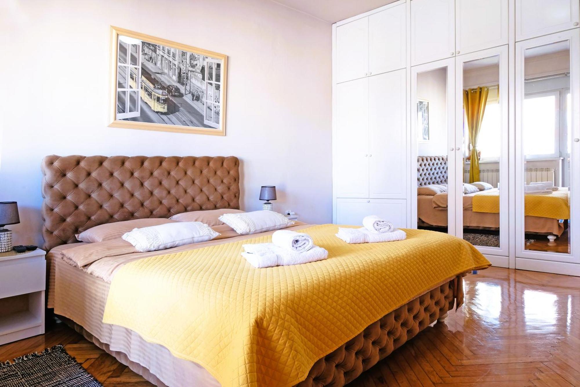 Windows City Apartment Beograd Ngoại thất bức ảnh