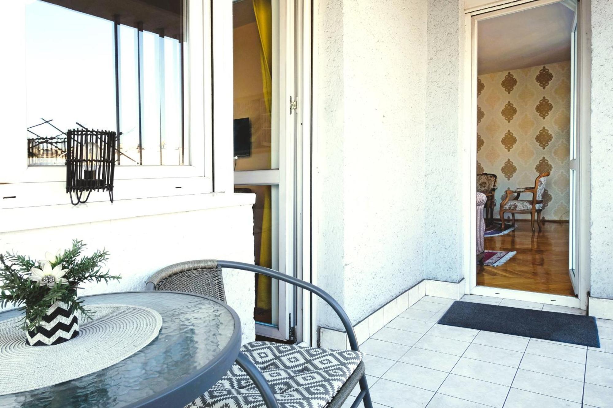 Windows City Apartment Beograd Ngoại thất bức ảnh
