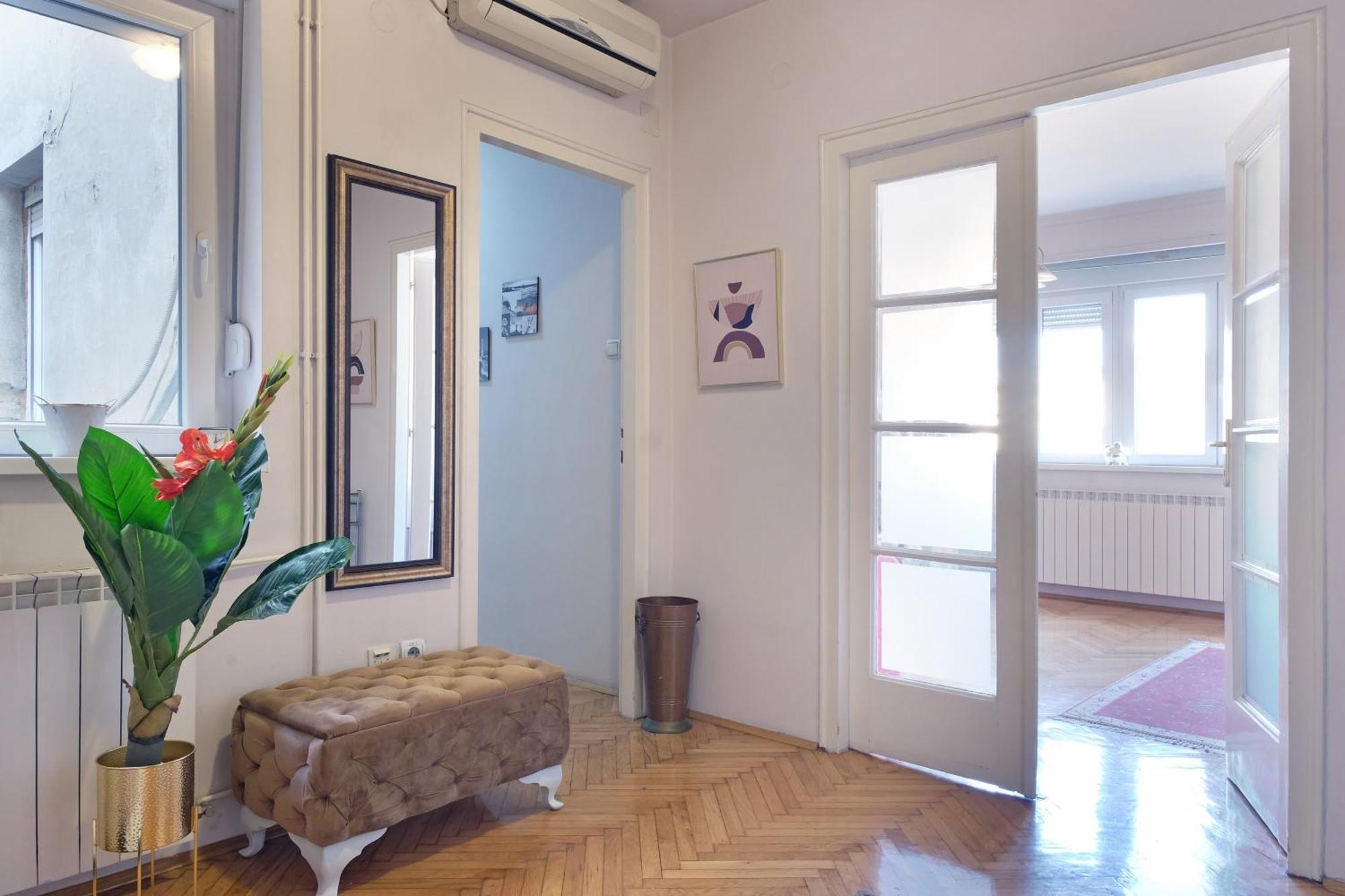 Windows City Apartment Beograd Ngoại thất bức ảnh
